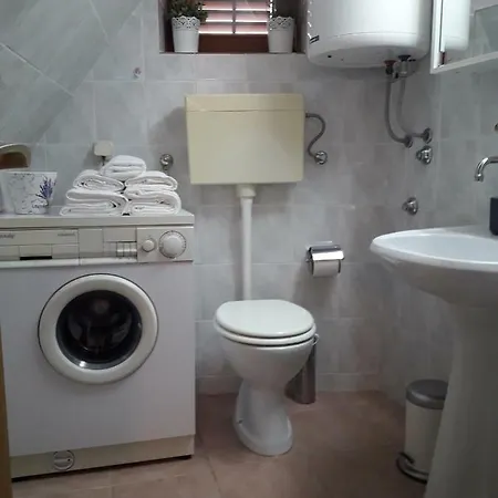 Holiday Home Mara Tisno