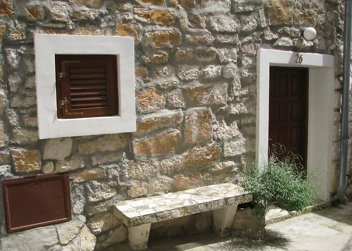 Дом отдыха Mara Тисно