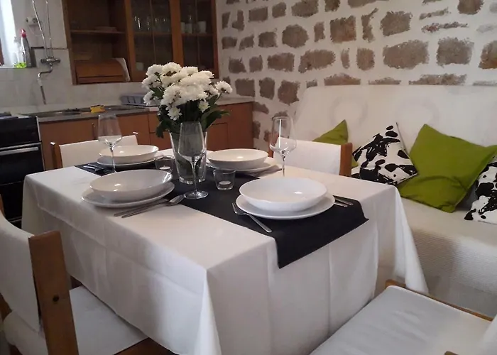 Дом отдыха Mara Тисно